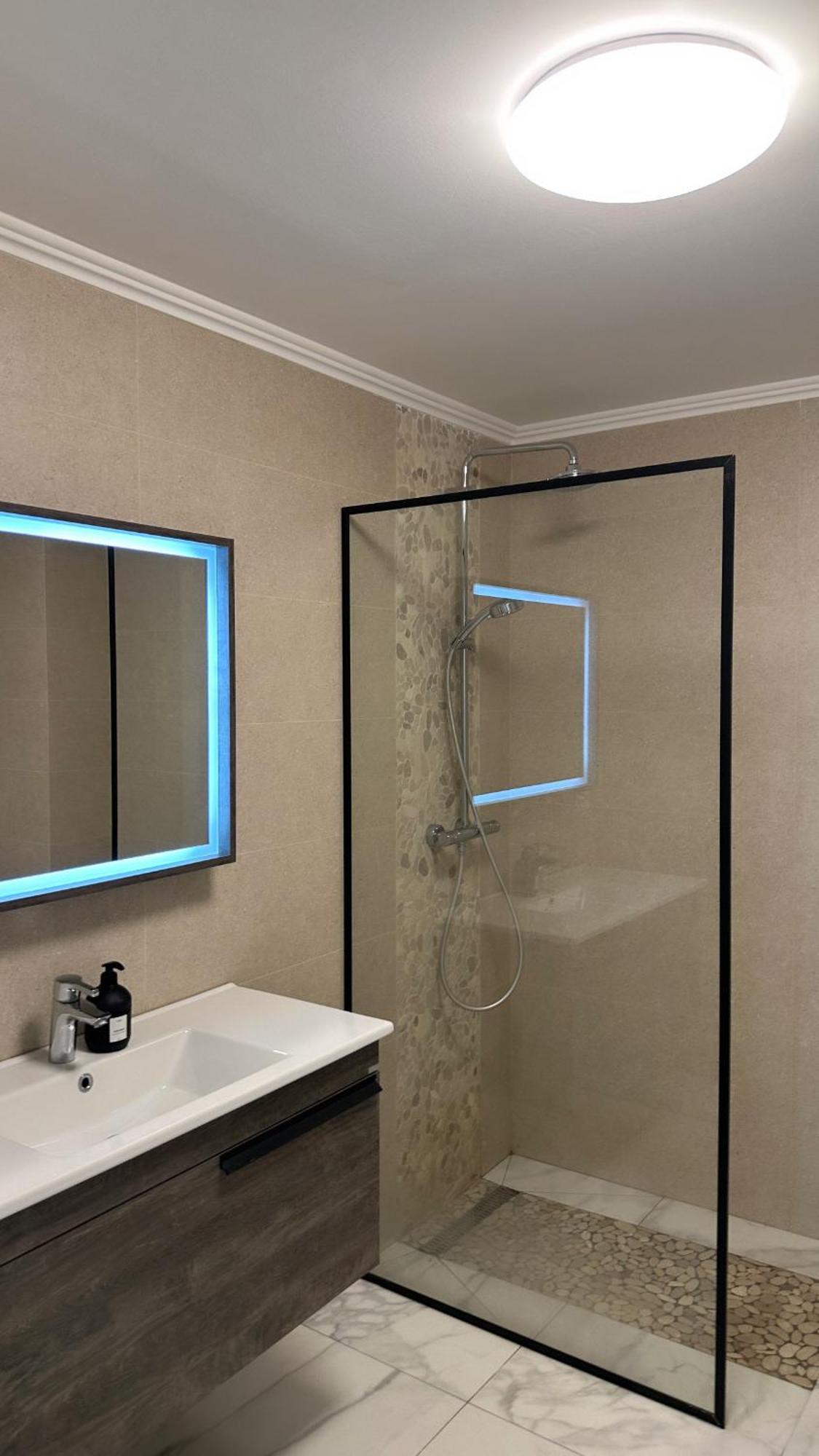Free Parking Skanderbeg Square - Spacious Central Apartment Tiranë Luaran gambar