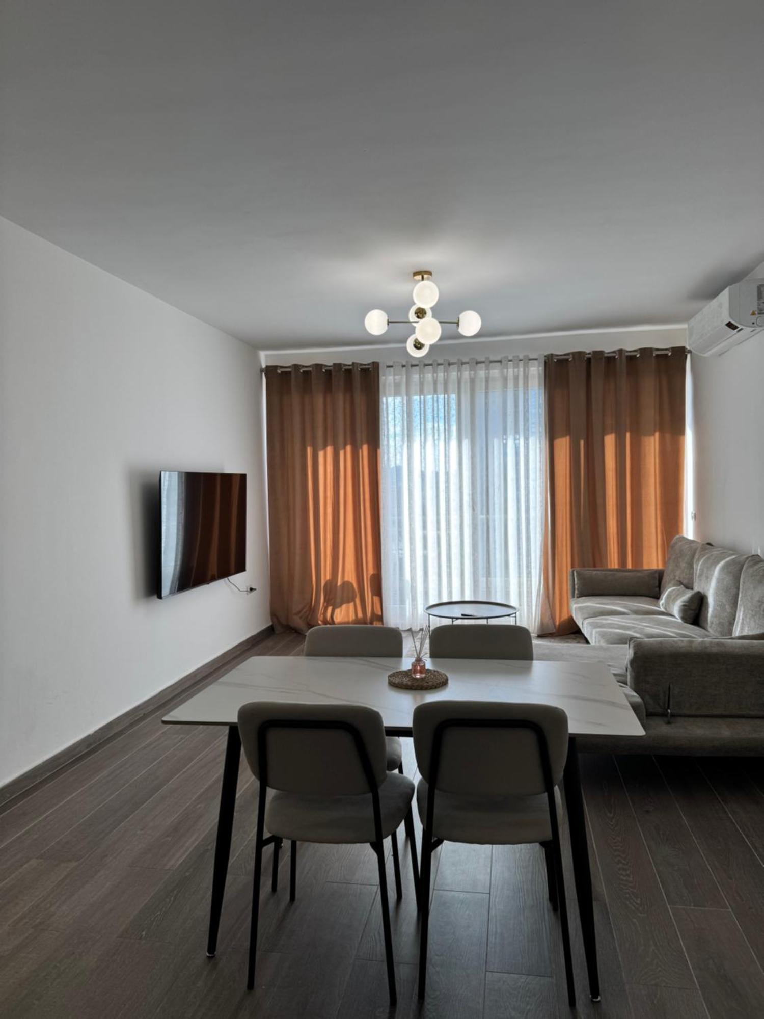 Free Parking Skanderbeg Square - Spacious Central Apartment Tiranë Luaran gambar