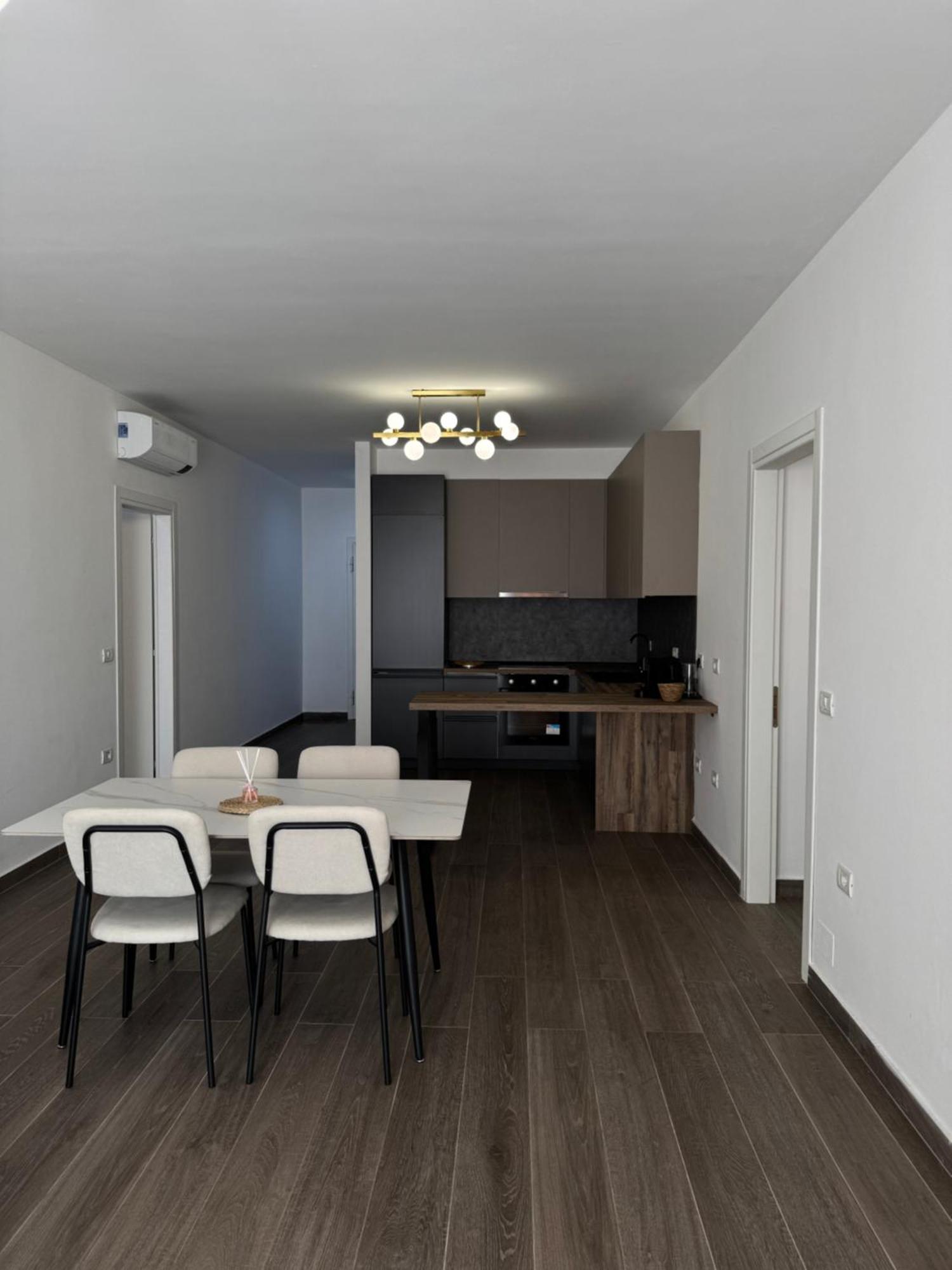 Free Parking Skanderbeg Square - Spacious Central Apartment Tiranë Luaran gambar