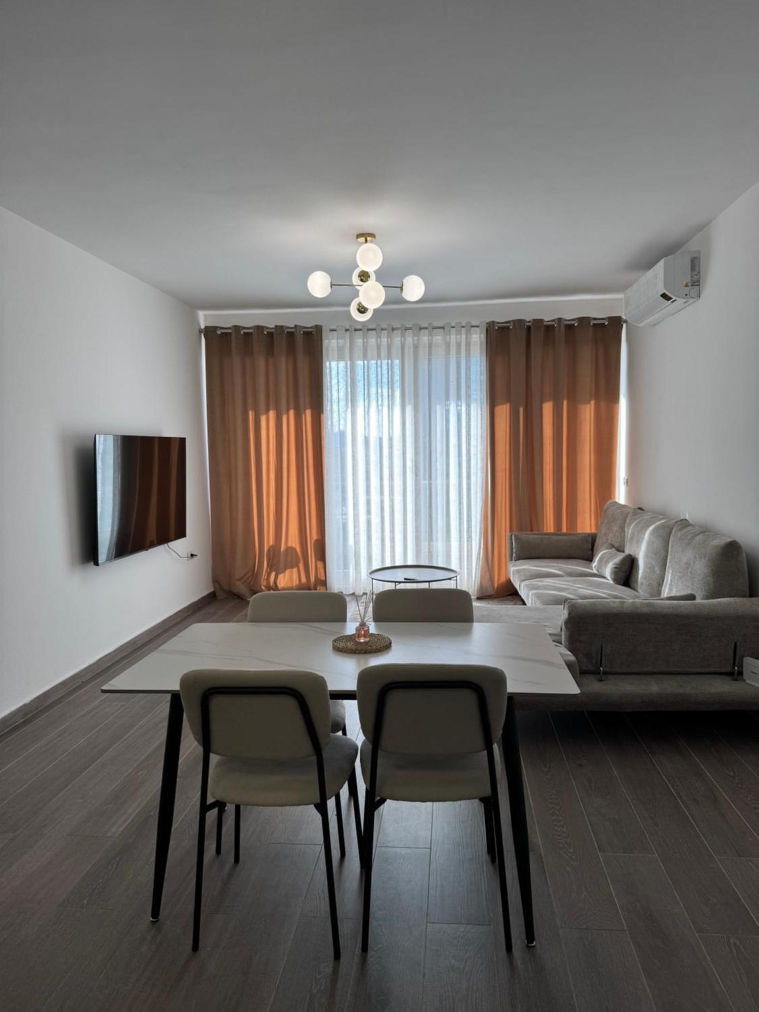 Free Parking Skanderbeg Square - Spacious Central Apartment Tiranë Luaran gambar